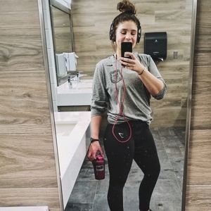 Meet your Posher, Madeline